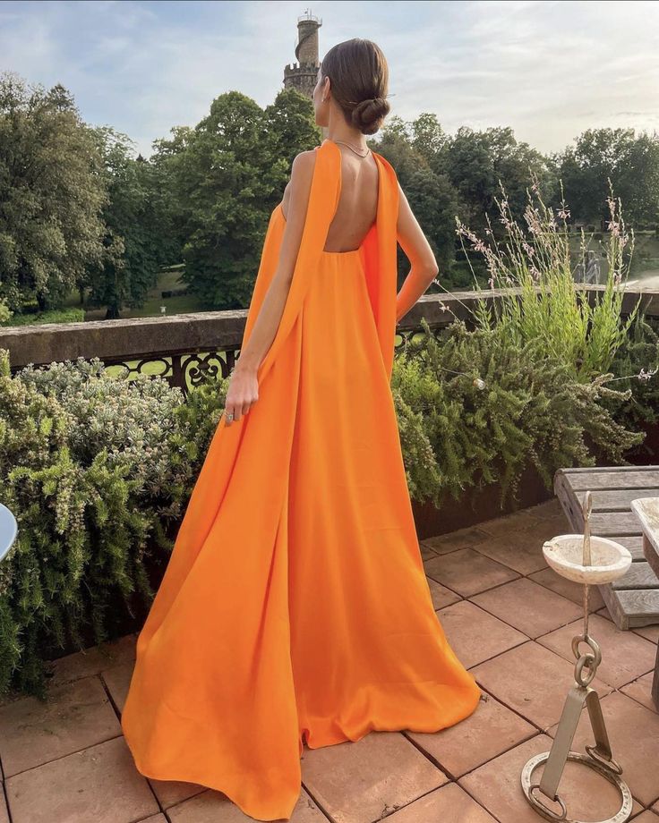 Robe Weitese Orange Élégante Fluide A-Line Épaules Dénudées Satin Longue Robe de Soirée Robe de Bal Robe de Soirée Invité de Mariage Robe de Bal